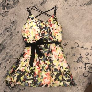 Floral dress with tie and criss cross back